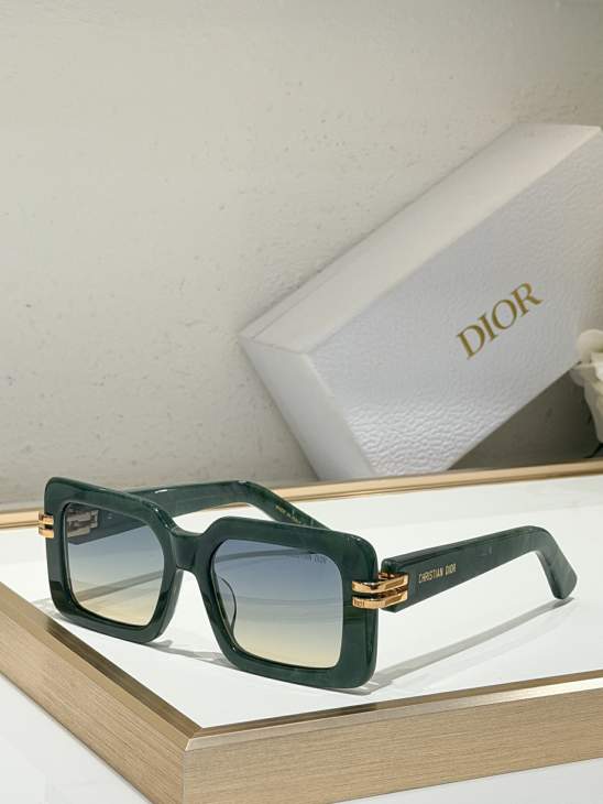 Picture of Dior Sunglasses _SKUfw80236101fw